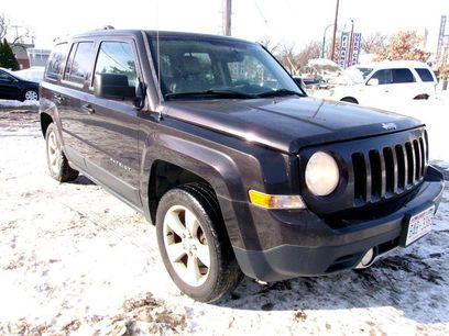 Used 2014 Jeep Patriot Limited w/ Sun/Sound Group