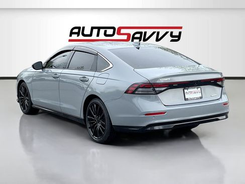 Used 2024 Honda Accord Touring image 5