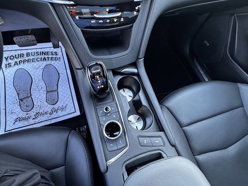 Used 2025 Cadillac XT5 Premium Luxury image 19