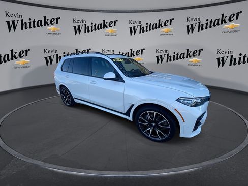Used 2022 BMW X7 xDrive40i w/ M Sport Package AWD/4WD image 2