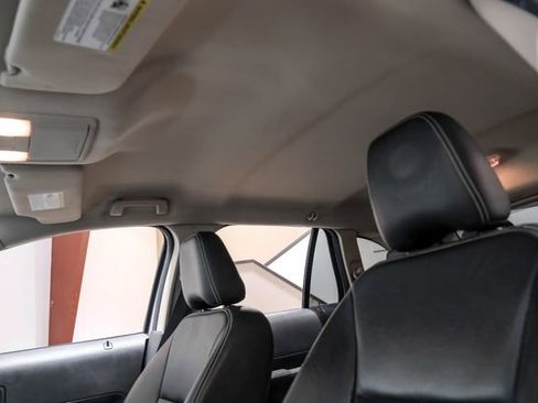Used 2010 Ford Edge SEL image 36