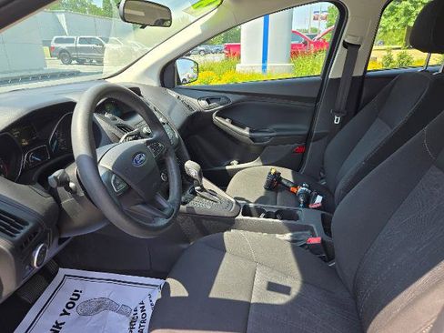Certified 2018 Ford Focus S FWD image 5