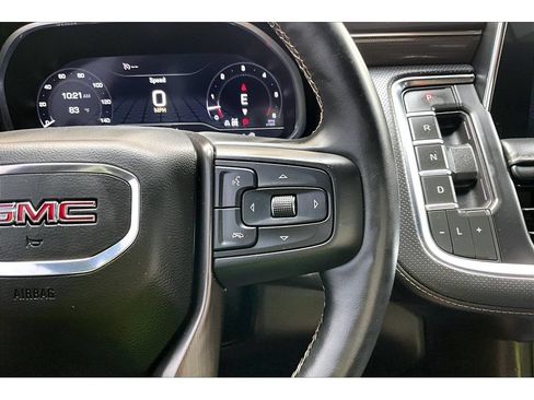 Used 2023 GMC Yukon XL AT4 w/ AT4 Premium Package AWD/4WD image 12