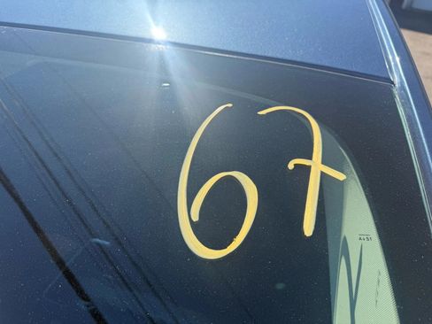 Used 2018 Ford Fusion SE w/ Fusion SE Technology Package image 32