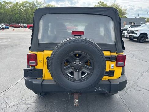 Used 2015 Jeep Wrangler Unlimited Sport AWD/4WD image 8