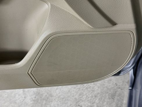 Used 2017 Honda Accord EX-L image 22