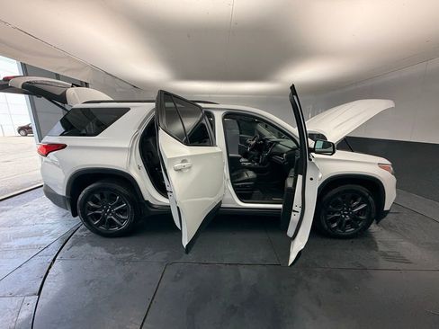 Used 2019 Chevrolet Traverse RS w/ LPO, Floor Liner Package image 19
