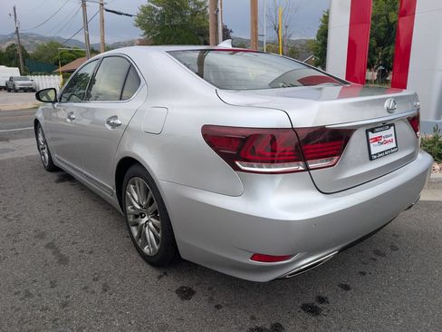 Used 2015 Lexus LS 460 w/ Comfort Package RWD image 6