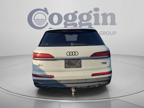 Used 2021 Audi Q7 3.0T Prestige w/ Prestige Package AWD/4WD image 3