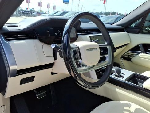 Used 2024 Land Rover Range Rover Autobiography AWD/4WD image 18