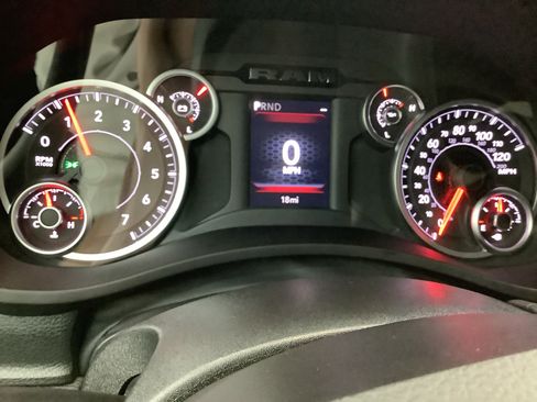 New 2027 RAM 2500 Tradesman AWD/4WD image 16