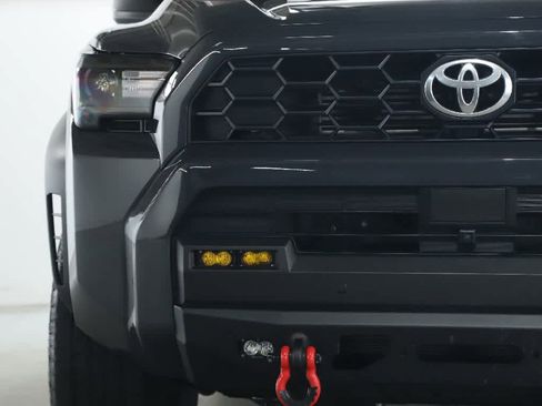 Used 2025 Toyota 4Runner TRD Off-Road Premium image 6