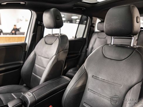 Used 2022 Mercedes-Benz GLB 250 4MATIC image 18