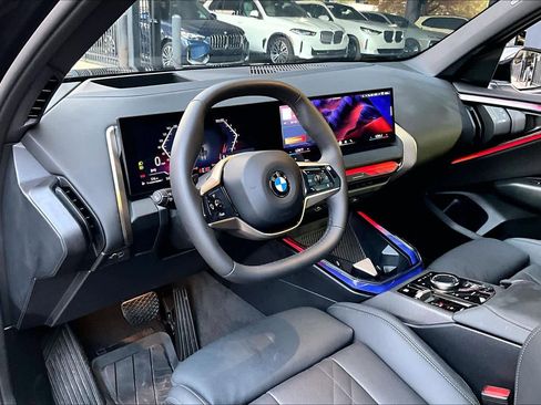 Used 2025 BMW X3 xDrive30i w/ Premium Package image 17