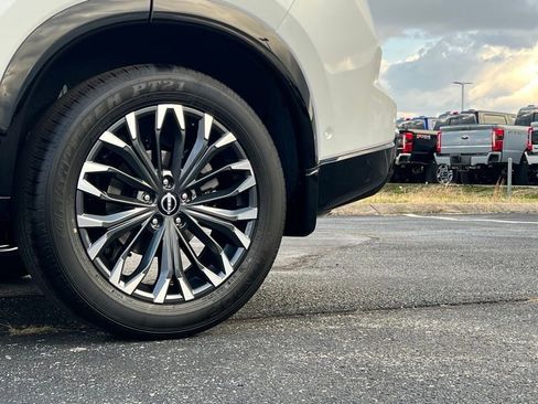 New 2026 Nissan Rogue Platinum w/ Platinum Premium Package image 13