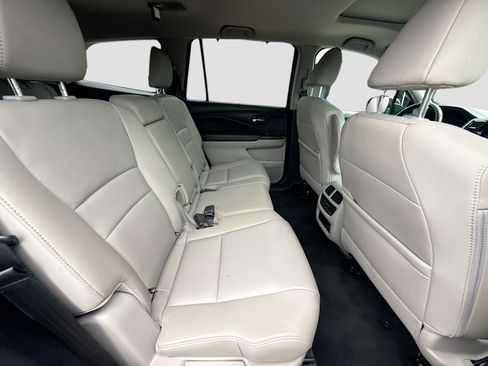 Used 2019 Honda Pilot EX-L image 28