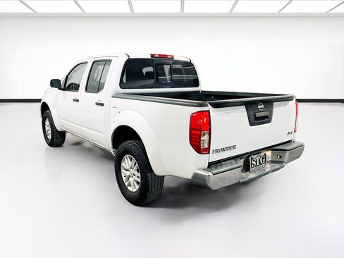 Used 2016 Nissan Frontier SV AWD/4WD image 6