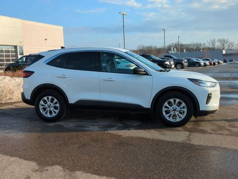 Certified 2023 Ford Escape Active w/ Tech Pack #1 image 9