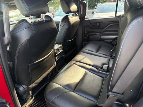 Certified 2025 Toyota 4Runner SR5 AWD/4WD image 19