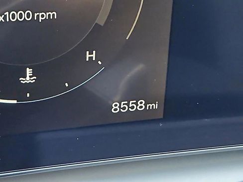 Used 2025 Hyundai Tucson Limited FWD image 26