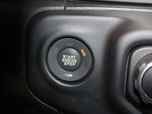Used 2021 Jeep Wrangler Sport AWD/4WD image 29
