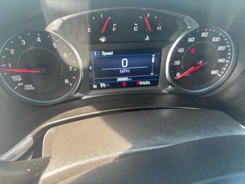 Used 2024 Chevrolet Equinox LT FWD image 15