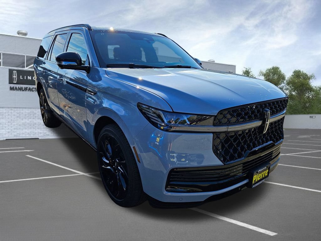 New 2027 Lincoln Navigator Reserve w/ Jet Appearance Package AWD/4WD image 6