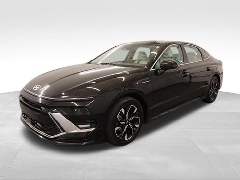 Used 2024 Hyundai Sonata SEL FWD image 5