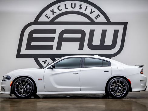 Used 2023 Dodge Charger Scat Pack w/ Plus Group RWD image 5