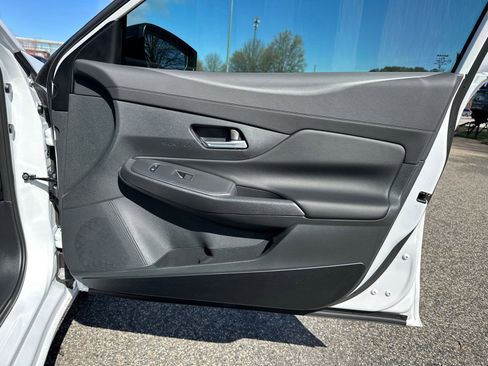 New 2026 Nissan Sentra SV w/ SV Convenience Package FWD image 14