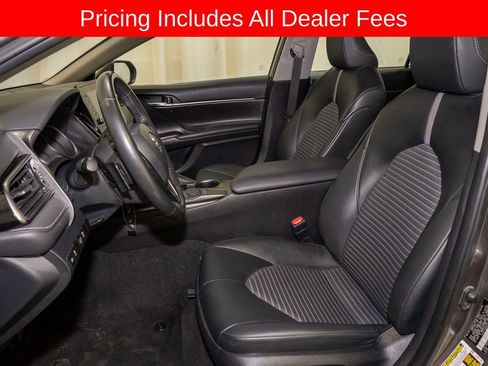 Used 2024 Toyota Camry SE FWD image 9