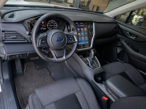 Used 2022 Subaru Outback Premium AWD/4WD image 4