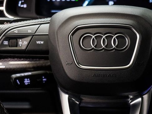 Used 2021 Audi SQ8 Prestige w/ Prestige Package image 17