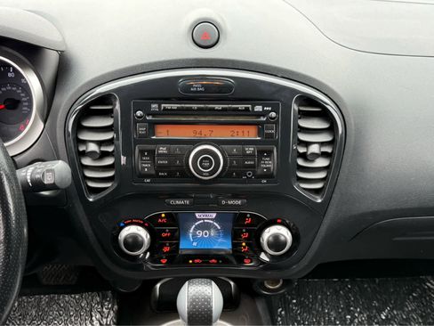 Used 2013 Nissan Juke SV image 17
