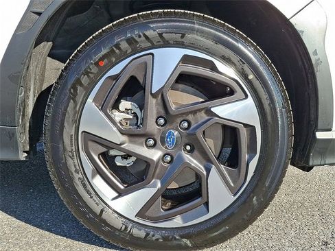 Used 2025 Subaru Crosstrek 2.5i Limited w/ Crosstrek Mirror Package image 8