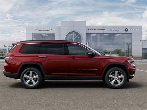 New 2025 Jeep Grand Cherokee L Limited w/ Trailer Tow Package image 21