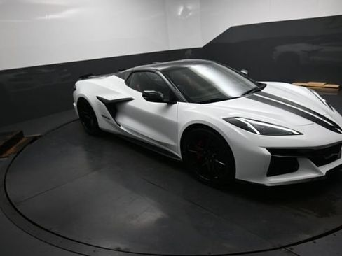 Used 2027 Chevrolet Corvette Grand Sport w/ Stealth Interior Trim Package RWD image 31