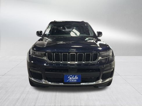 Used 2023 Jeep Grand Cherokee L Limited image 2