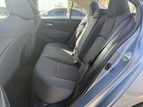 Used 2021 Toyota Corolla LE image 10