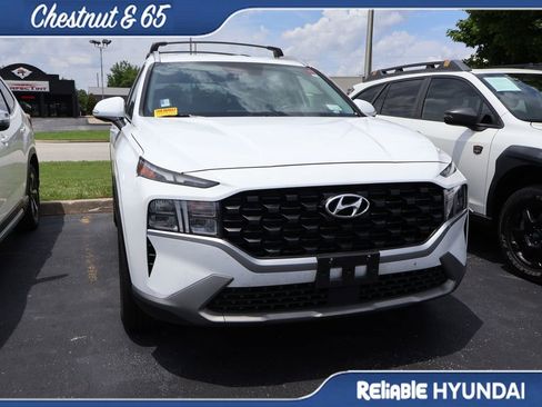 Used 2023 Hyundai Santa Fe SEL FWD image 3