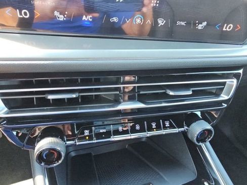 New 2026 Chevrolet Traverse LT w/ Driver Confidence Package image 51