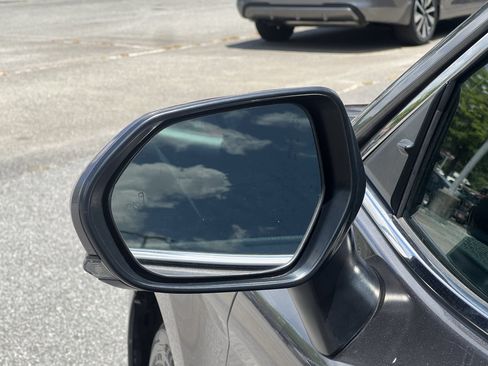 Used 2019 Toyota Camry SE w/ Convenience Package FWD image 28