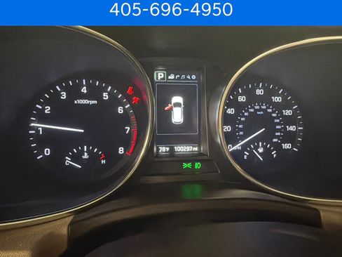 Used 2017 Hyundai Santa Fe FWD image 5