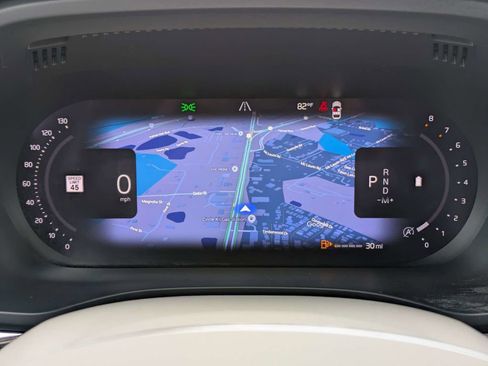 Certified 2023 Volvo XC60 B5 Plus AWD/4WD image 38