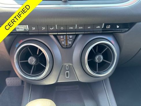 Used 2025 Chevrolet Blazer LT w/ Sound & Technology Package AWD/4WD image 12