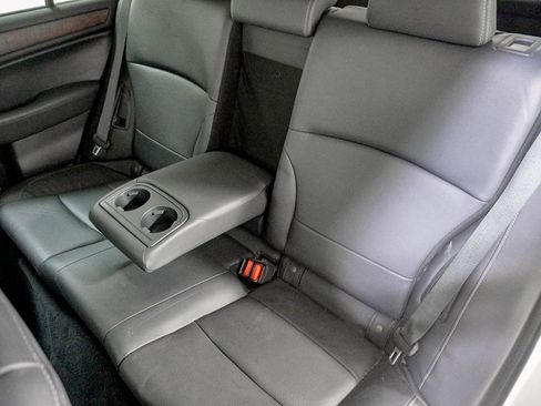 Used 2016 Subaru Outback 2.5i Limited image 38