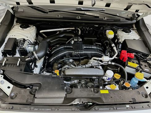 Used 2024 Subaru Crosstrek 2.0i Premium image 34