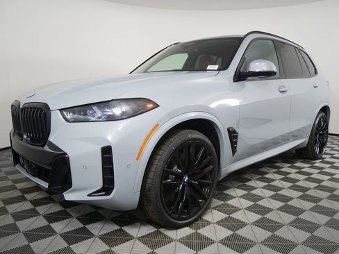 Used 2026 BMW X5 sDrive40i w/ M Sport Package RWD image 8