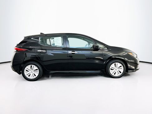 Used 2023 Nissan Leaf S image 10