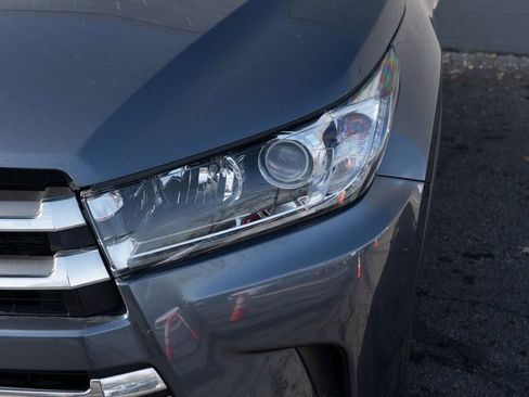 Used 2019 Toyota Highlander Limited Platinum image 11